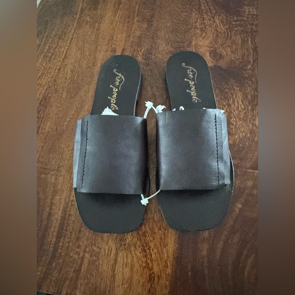 Free People Verona Leather Slide Sandals - Picture 4 of 5